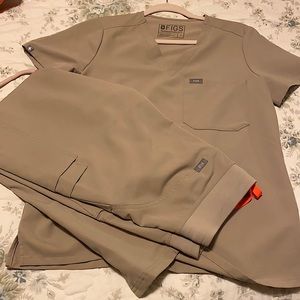 COPY - KHAKI FIGS SCRUBS